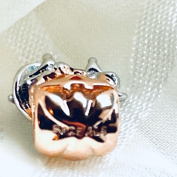 🎃 NWOT Mickey & Minnie Mouse Halloween Pumpkin Charm 🐭 - Picture 6 of 13